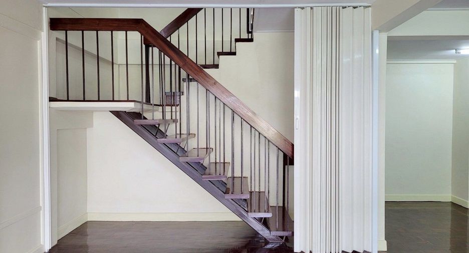 Casa en alquiler de 4 habitaciones en Suan Luang, Bangkok