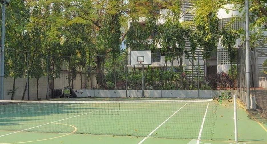 For rent 3 bedrooms condo in Sathon, Bangkok