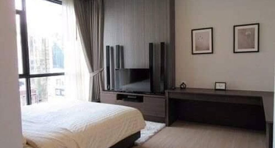 Condo en alquiler de 4 habitaciones en Watthana, Bangkok