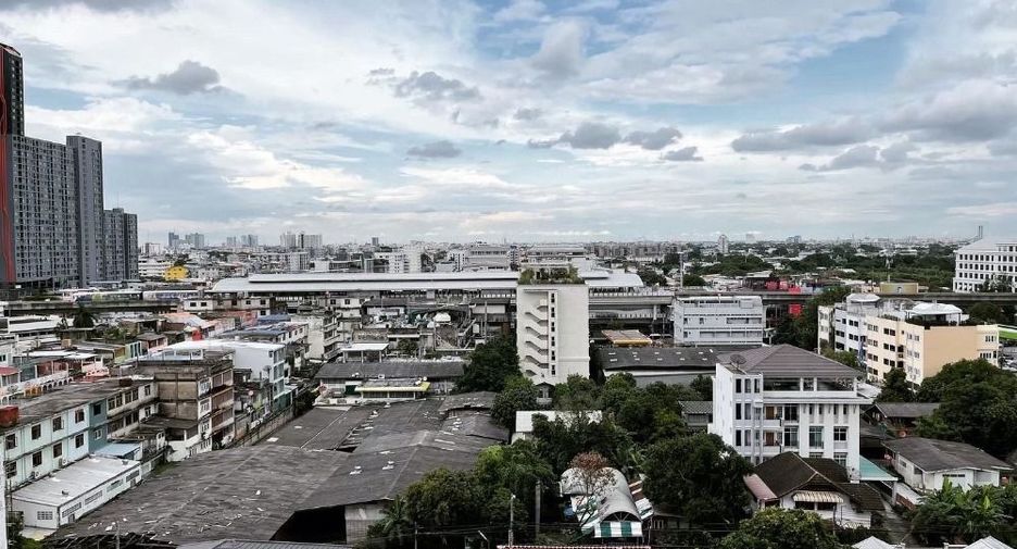 For rent 2 bedrooms condo in Phra Khanong, Bangkok