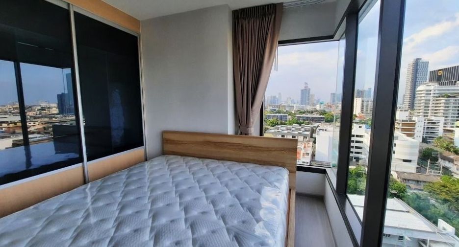 For rent 2 bedrooms condo in Phra Khanong, Bangkok