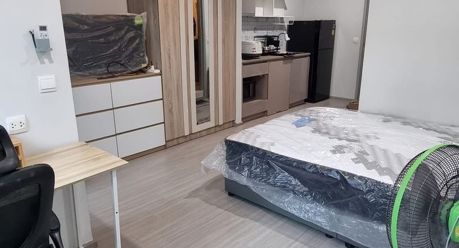 À louer studio condo à Din Daeng, Bangkok