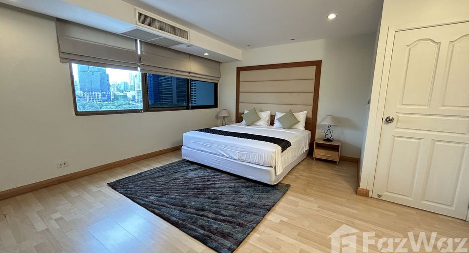 For rent 3 bedrooms apartment in Pathum Wan, Bangkok