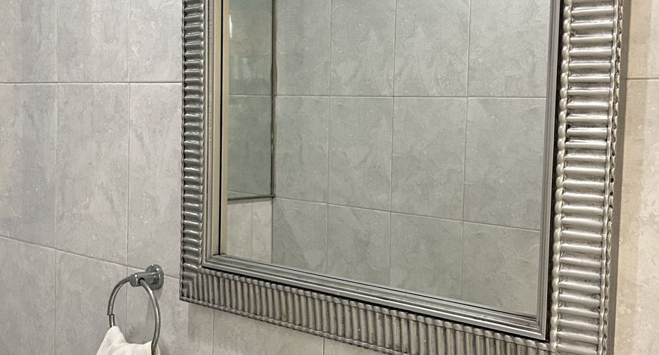 For rent 3 bedrooms apartment in Pathum Wan, Bangkok