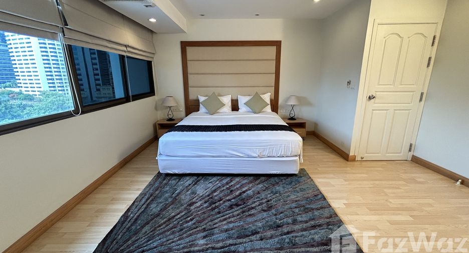 For rent 3 bedrooms apartment in Pathum Wan, Bangkok