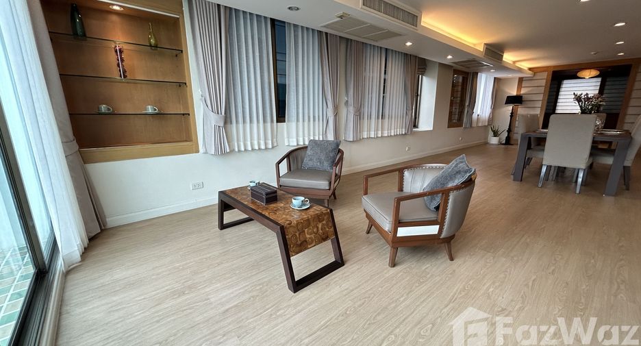 For rent 3 bedrooms apartment in Pathum Wan, Bangkok