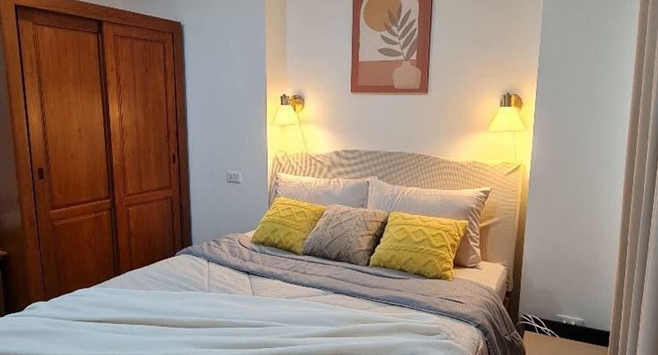 For rent 1 bed condo in Thon Buri, Bangkok