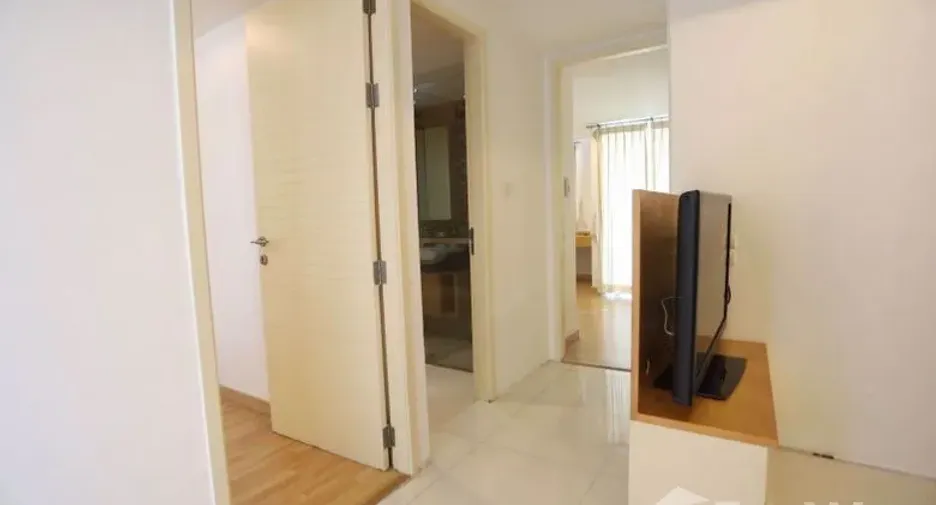 For rent 2 bedrooms condo in Sathon, Bangkok