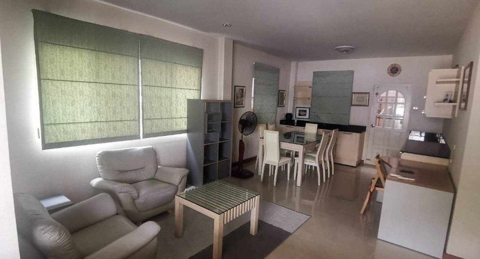 For rent 3 bedrooms house in Lat Phrao, Bangkok