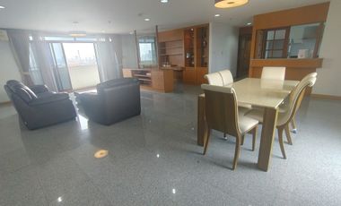 出租 3 卧室 公寓 在 Phra Khanong, 曼谷