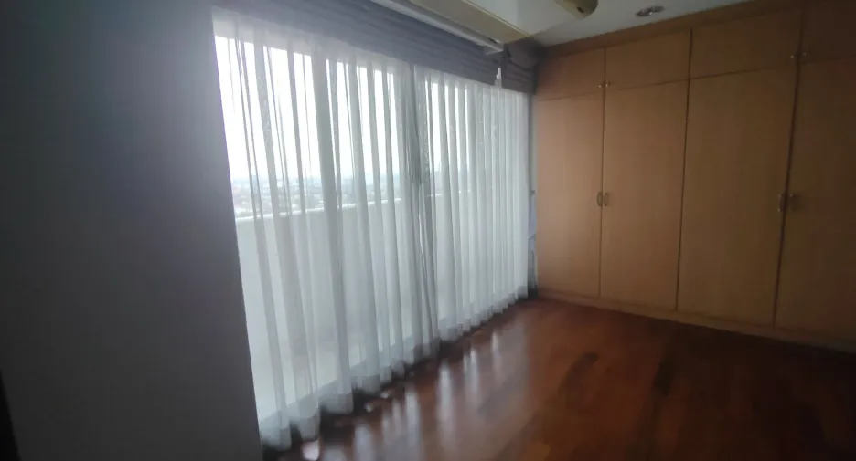 出租 3 卧室 公寓 在 Phra Khanong, 曼谷