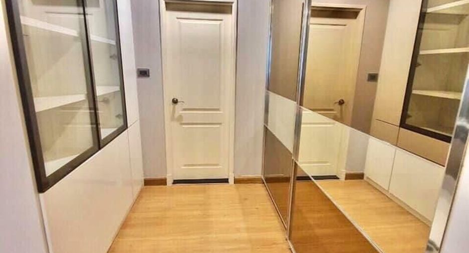 For rent 1 bed condo in Huai Khwang, Bangkok