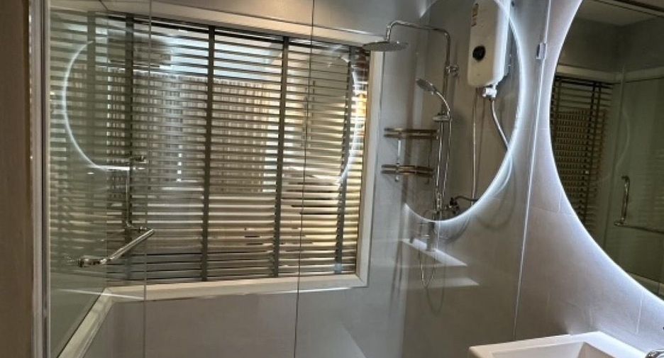 For rent 1 bed condo in Sathon, Bangkok