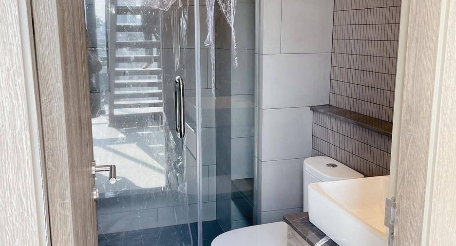 For rent 1 bed condo in Pathum Wan, Bangkok