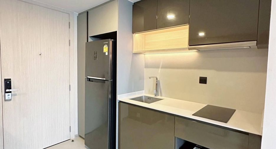 For rent 1 bed condo in Pathum Wan, Bangkok