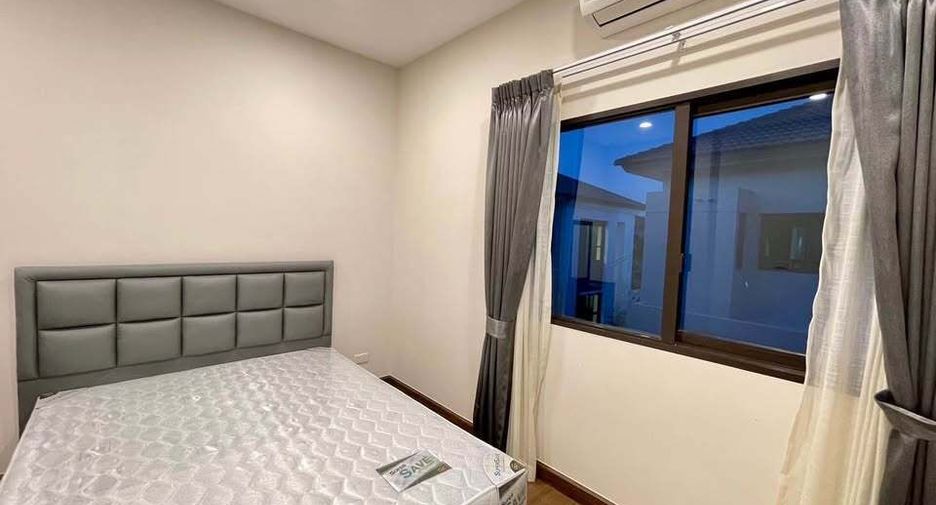 For rent 5 bedrooms house in Sai Mai, Bangkok