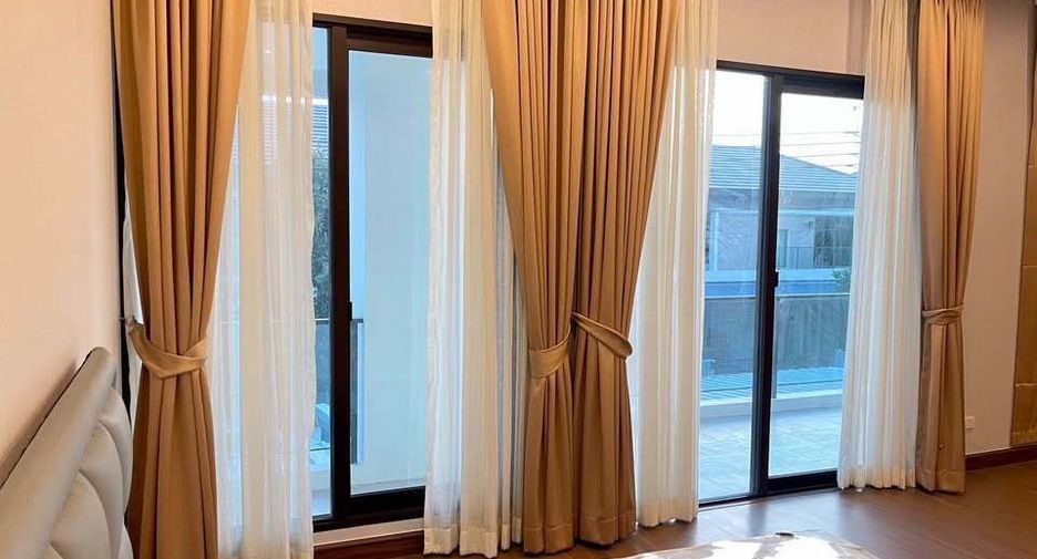 Haus zur Miete mit 5 Zimmer in Sai Mai, Bangkok