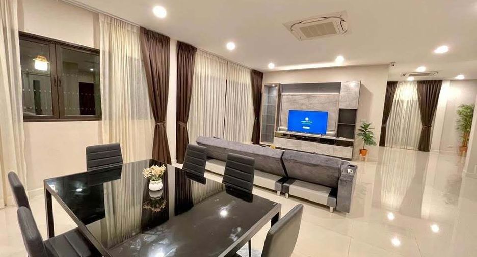 For rent 5 bedrooms house in Sai Mai, Bangkok