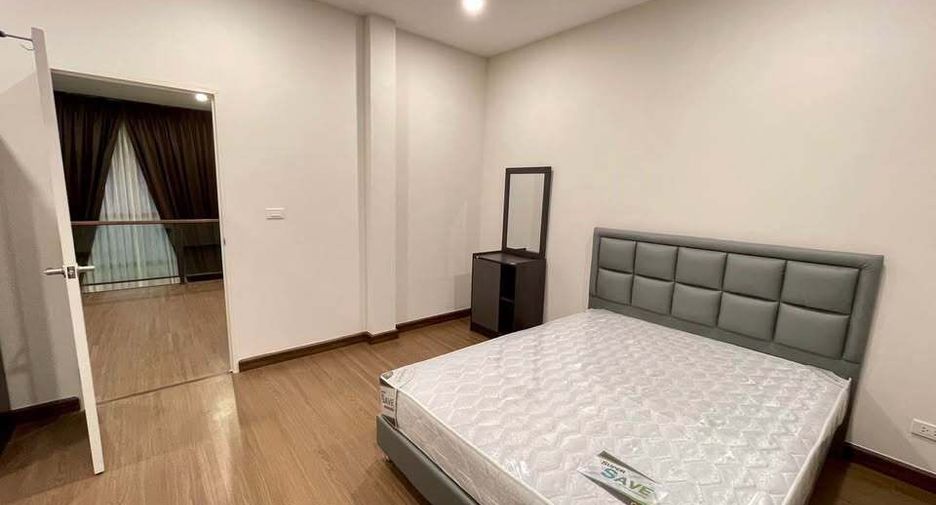 For rent 5 bedrooms house in Sai Mai, Bangkok