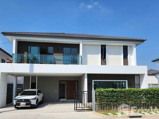 For rent 4 bedrooms house in Don Mueang, Bangkok