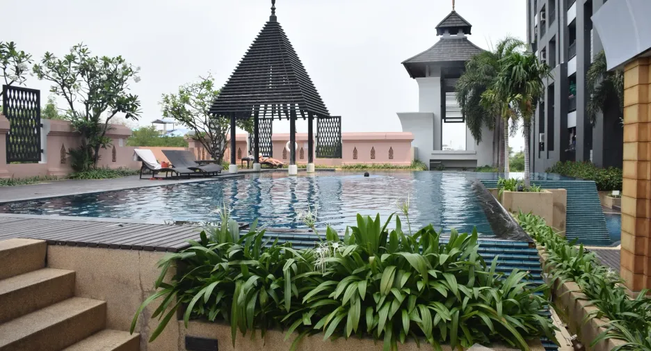 For rent 2 bedrooms condo in Watthana, Bangkok