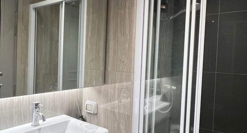 For rent 2 bedrooms condo in Phasi Charoen, Bangkok