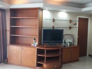 For rent 1 bed condo in Yan Nawa, Bangkok