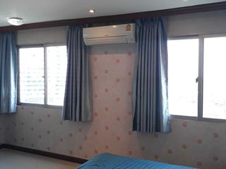 For rent 1 bed condo in Yan Nawa, Bangkok