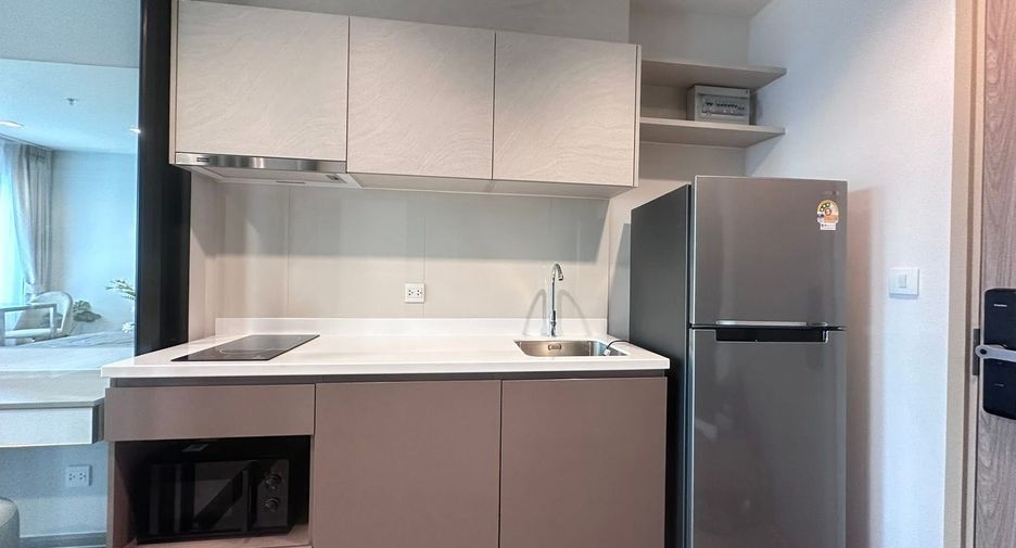 For rent 1 bed condo in Thon Buri, Bangkok