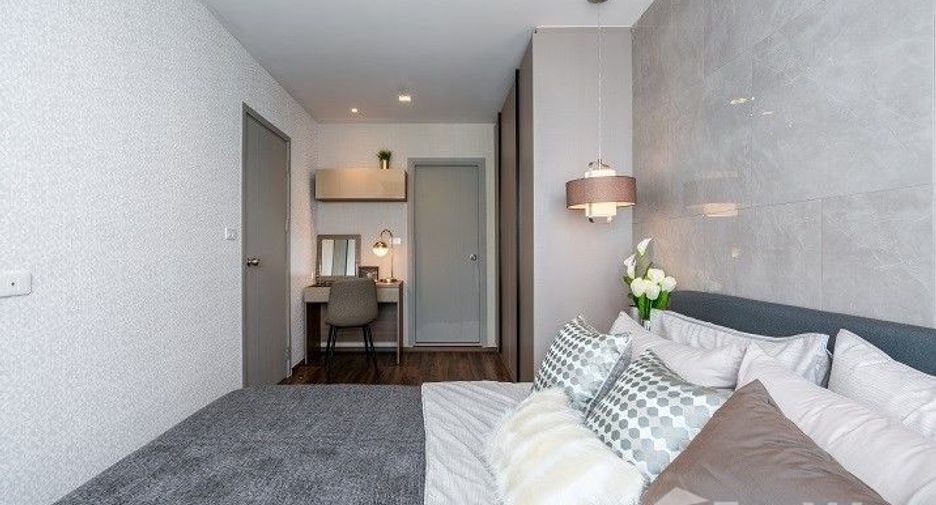 For rent 2 bedrooms condo in Phra Khanong, Bangkok