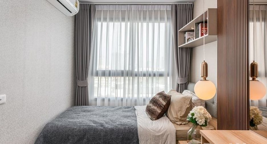 For rent 2 bedrooms condo in Phra Khanong, Bangkok