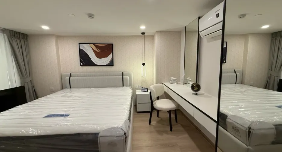 For rent 2 bedrooms condo in Khlong Toei, Bangkok