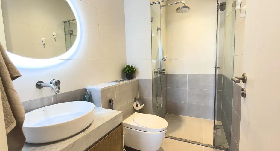 For rent 2 bedrooms condo in Watthana, Bangkok