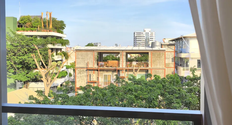 For rent 2 bedrooms condo in Watthana, Bangkok