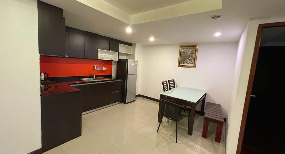 For rent 2 bedrooms apartment in Watthana, Bangkok