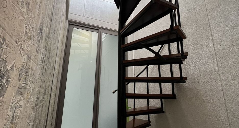 ให้เช่า 4 ห้องนอน คอนโด ใน วัฒนา, กรุงเทพฯ