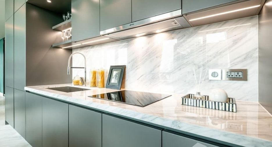 For rent 2 bedrooms condo in Watthana, Bangkok
