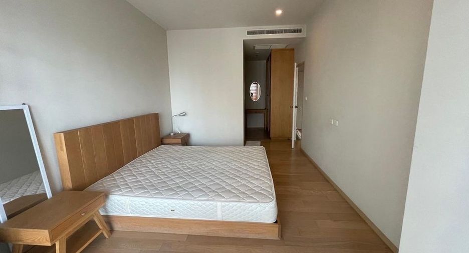 For rent 1 bed condo in Phaya Thai, Bangkok