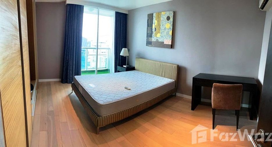 For rent 3 bedrooms condo in Watthana, Bangkok