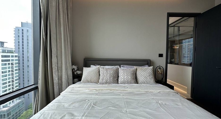 For rent 2 bedrooms condo in Watthana, Bangkok