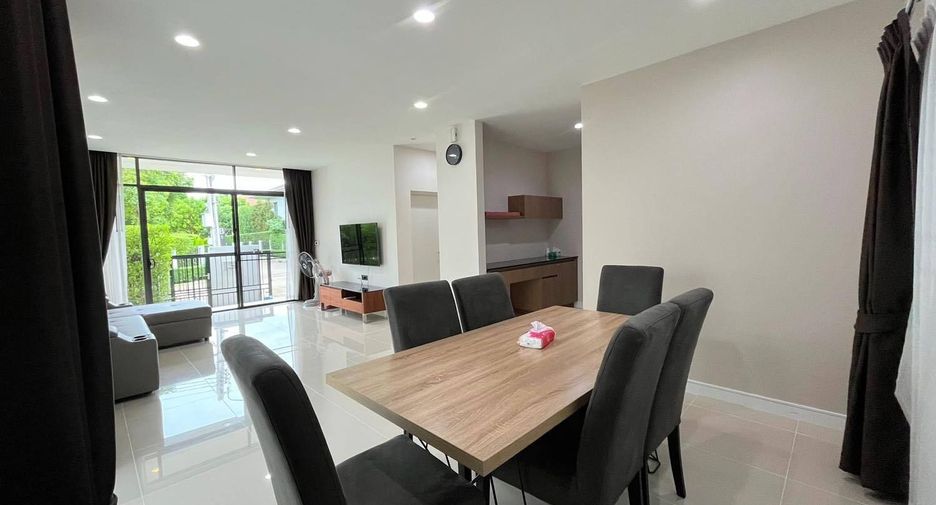 ให้เช่า 3 ห้องนอน บ้านเดี่ยว ใน บางกะปิ, กรุงเทพฯ