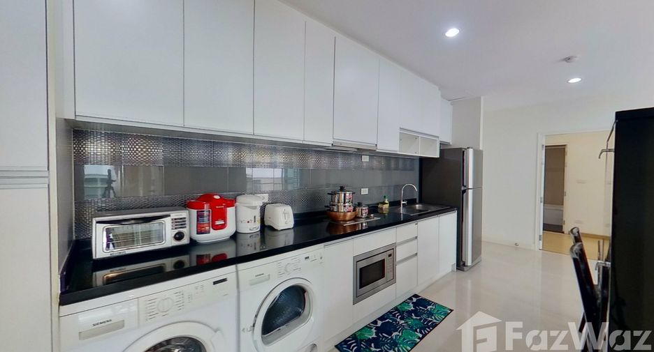 For rent 2 bedrooms apartment in Watthana, Bangkok