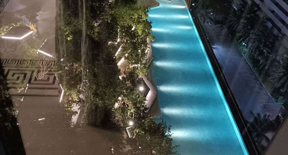 Wohnung zur Miete mit Studio in Huai Khwang, Bangkok