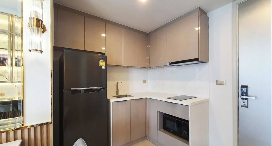 Wohnung zur Miete mit Studio in Huai Khwang, Bangkok