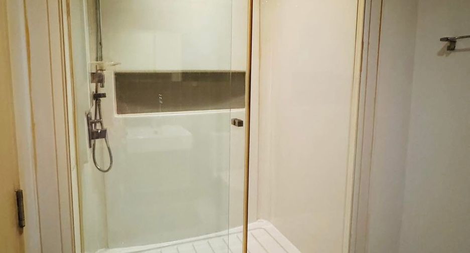 Wohnung zur Miete mit 1 Zimmer in Thon Buri, Bangkok