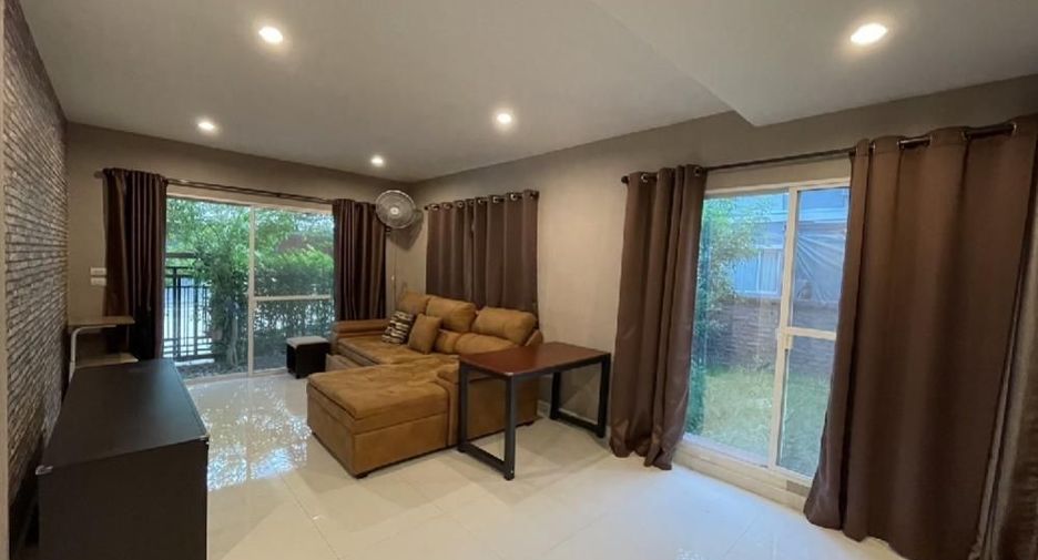 For rent 3 bedrooms house in Suan Luang, Bangkok