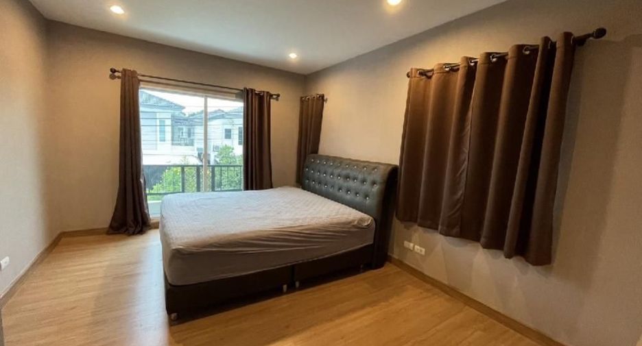 For rent 3 bedrooms house in Suan Luang, Bangkok