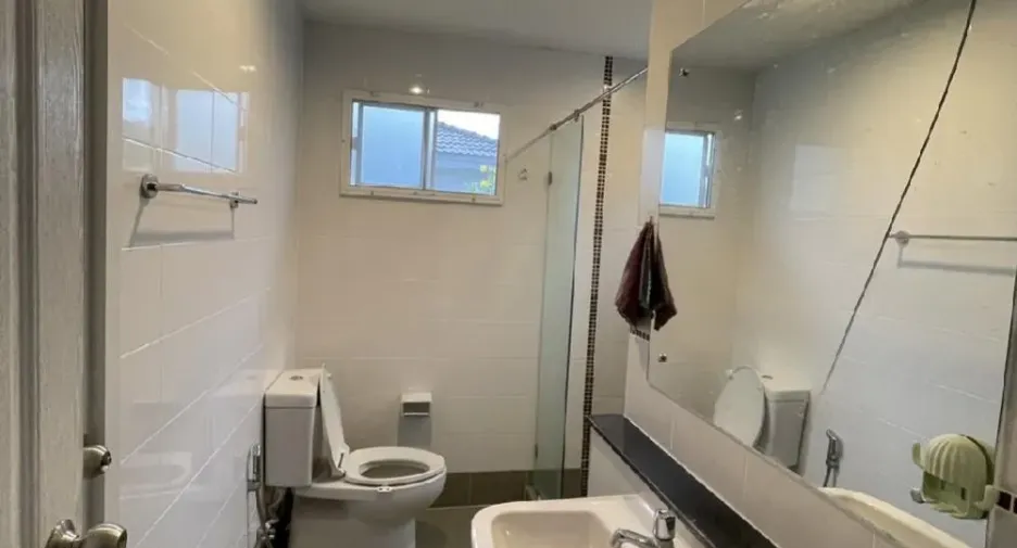 For rent 3 bedrooms house in Suan Luang, Bangkok