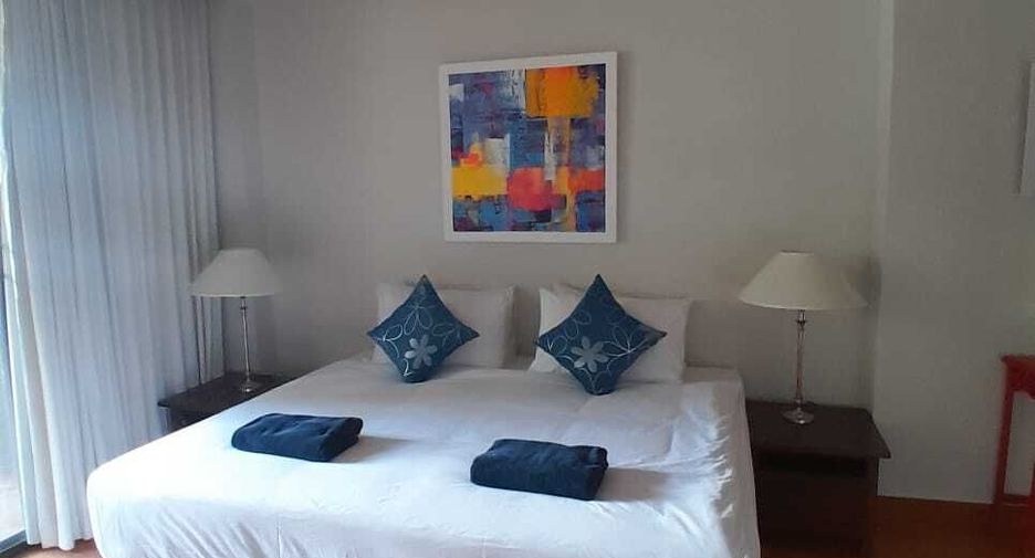 For rent 2 bedrooms condo in Sathon, Bangkok