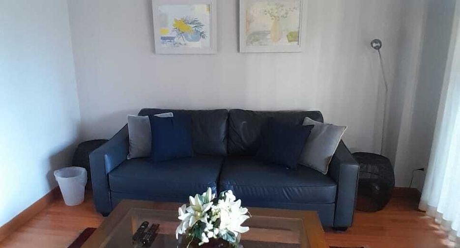 For rent 2 bedrooms condo in Sathon, Bangkok